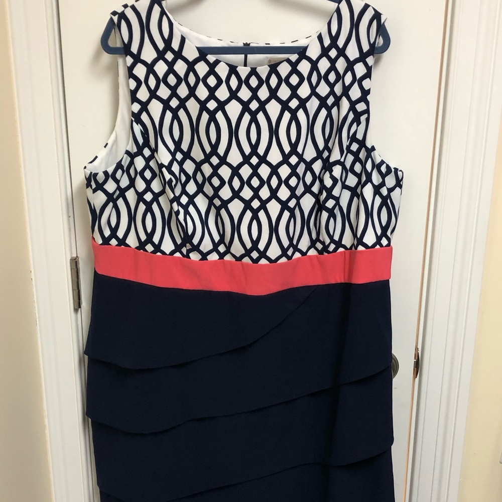 Signature Sabrina Dress NWOT